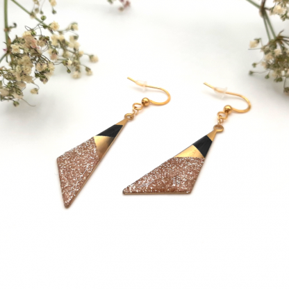 Boucles d'oreilles triangle asymétriques rose gold