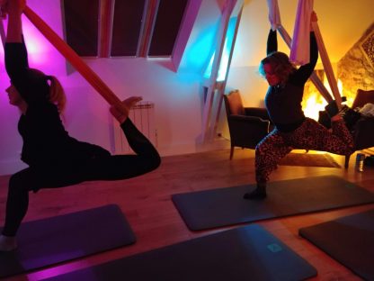 Carte cadeau: séance de yoga aérien. – Image 3