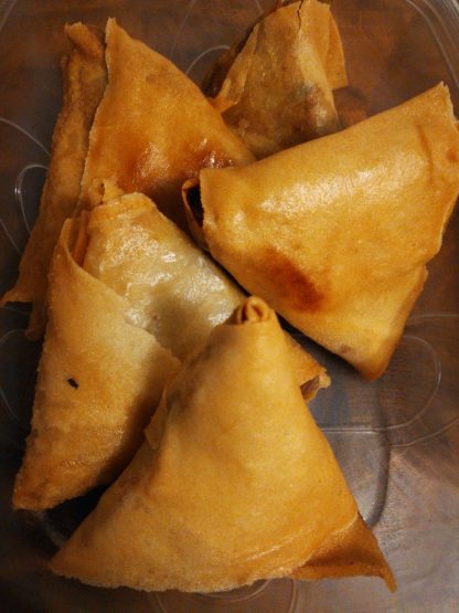 Samoussa au boeuf/pommes de terre curry( 3/4 pièces selon le poids)