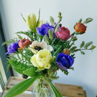 Bouquet de fleurs locales et de saison